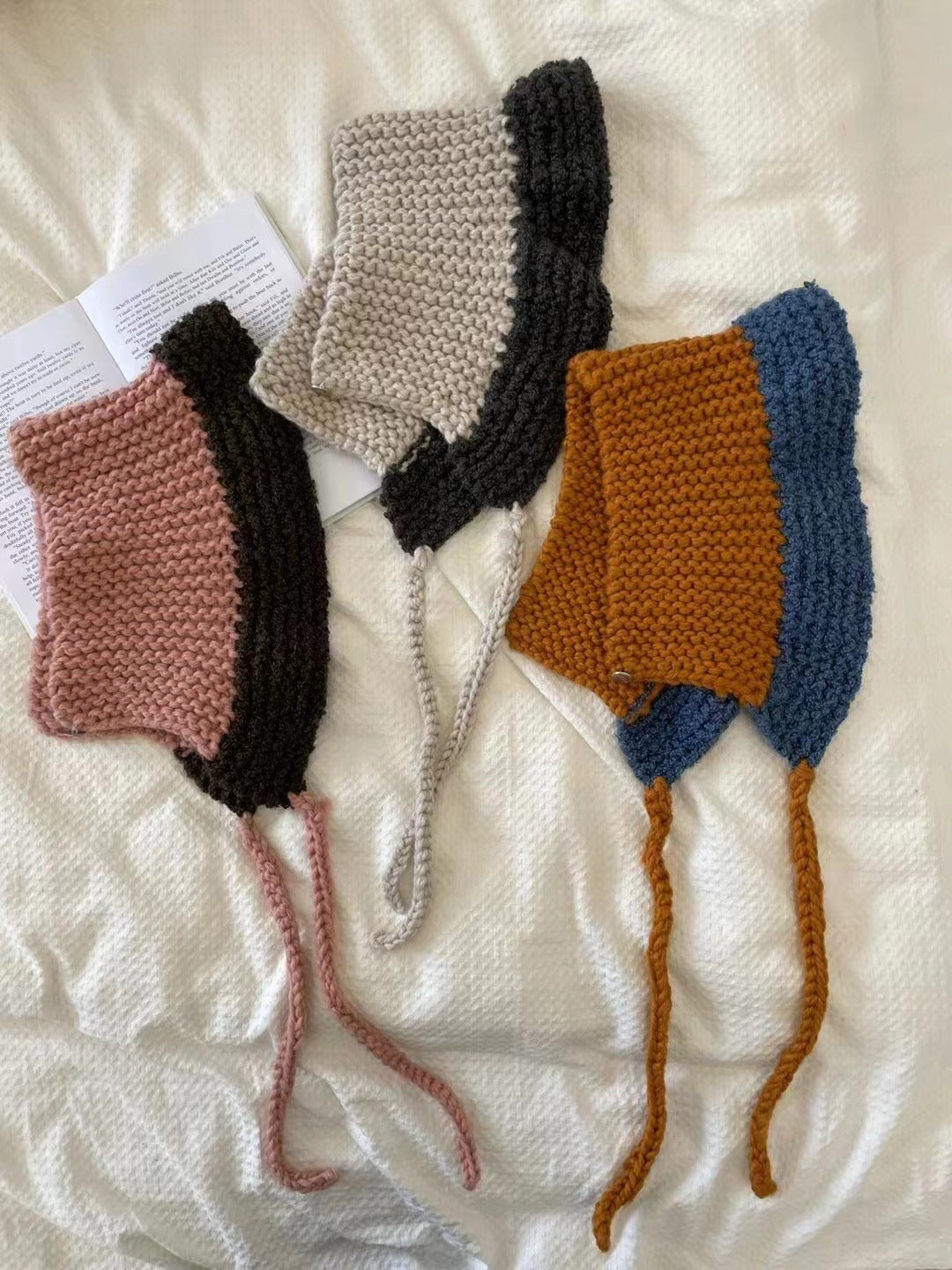 Cute Tethered Color Contrast Knit Hat