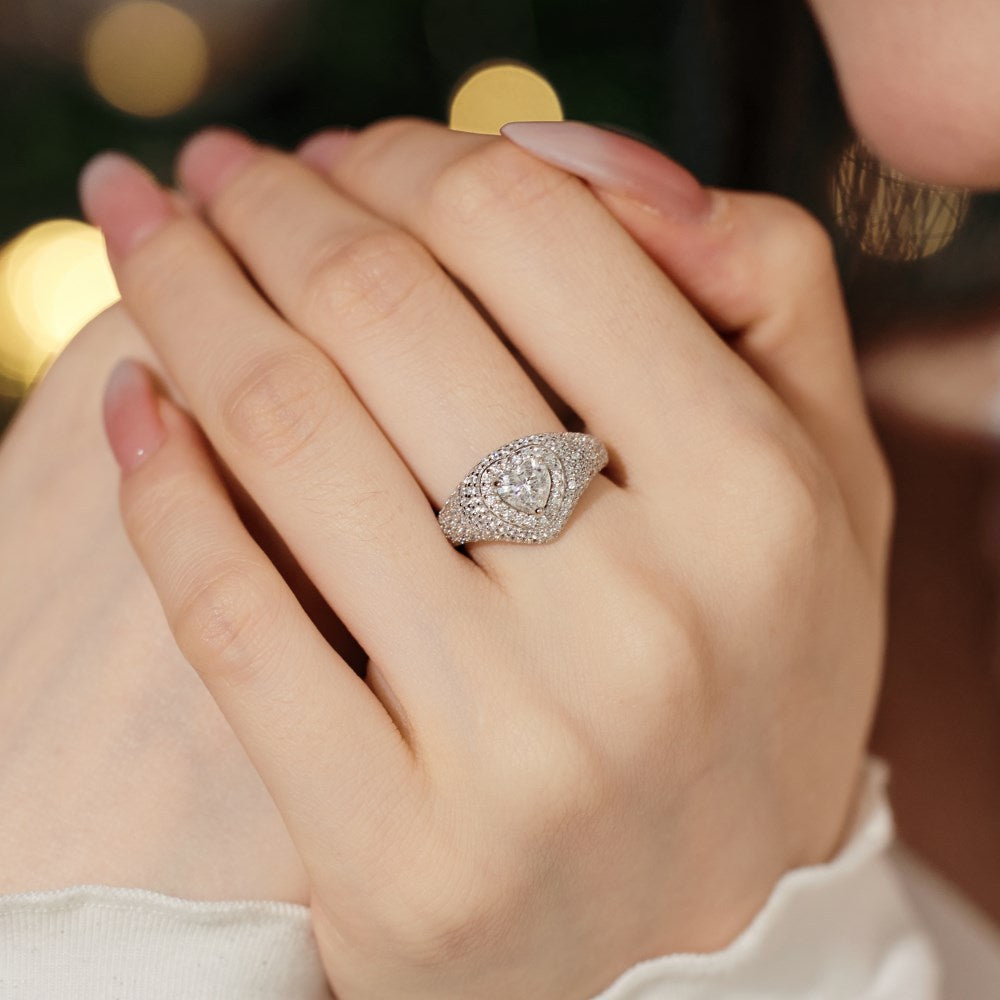 Wedding Style S925 Sterling Silver Ring Female Delicate Heart Full Zirconium Inlaid Holiday Ring
