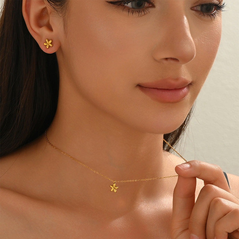 Lxalry 18K Gold Plated 5 Petal Floral Mirror Jewelry Set  Hypoallergenic Skin Safe Necklace   Stud Earrings For Daily Date Night  Never Fade Adjustable Luxury Gift