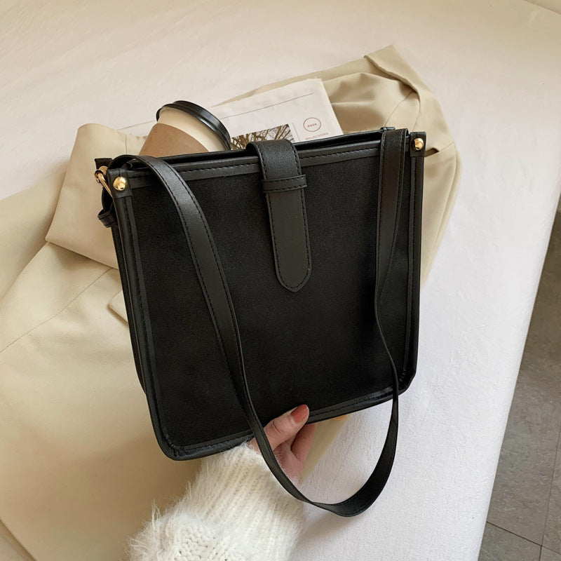 Women's Fashion Retro Large Capacity Shoulder Bag