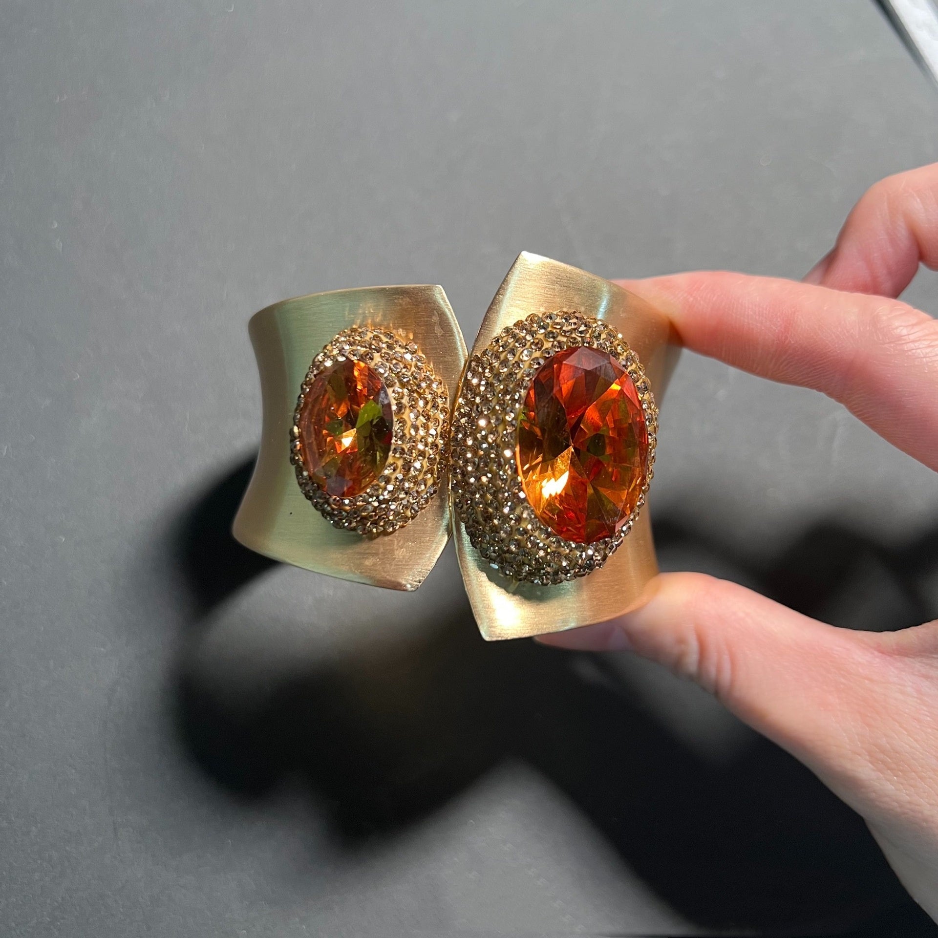 Turkey Sudan Stone Diamond-inlaid Color-changing Stone Light-sensitive Bracelet