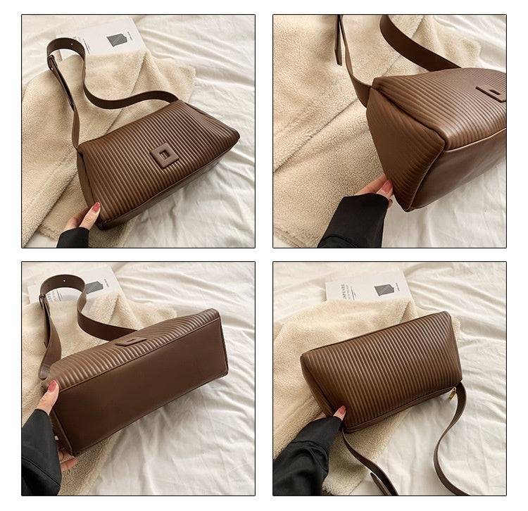 Women's Niche Retro Large Capacity Commuter Shoulder Bag