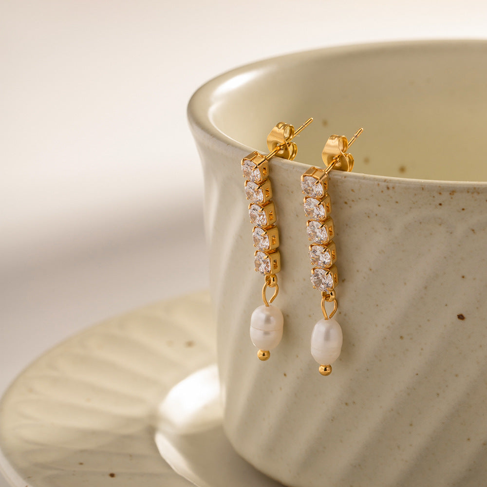Graceful And Fashionable Exquisite Micro Inlaid Zircon Freshwater Pearl Ear Studs
