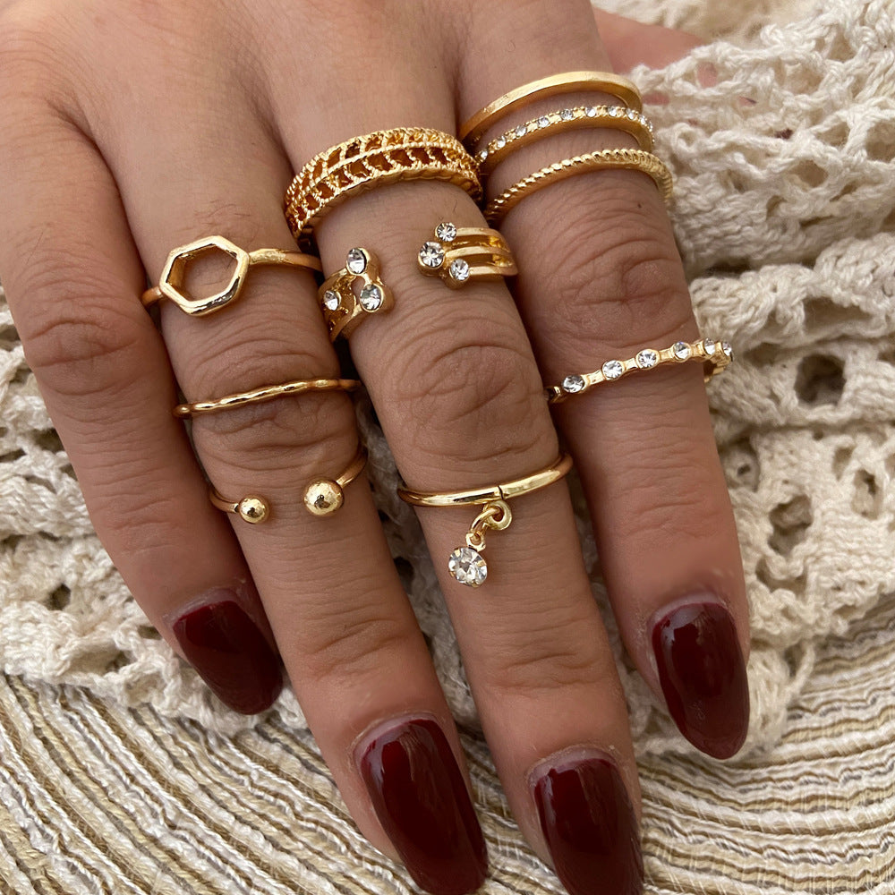 Diamond-embedded Open Diamond Cup Geometric Ring 8-piece Set