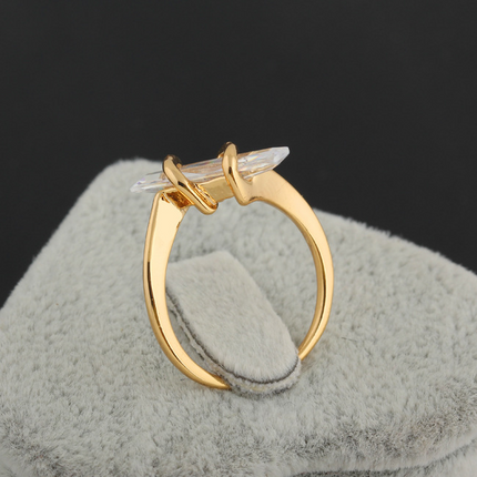 Zircon Rings in Genuine Gold and Platinum Plating