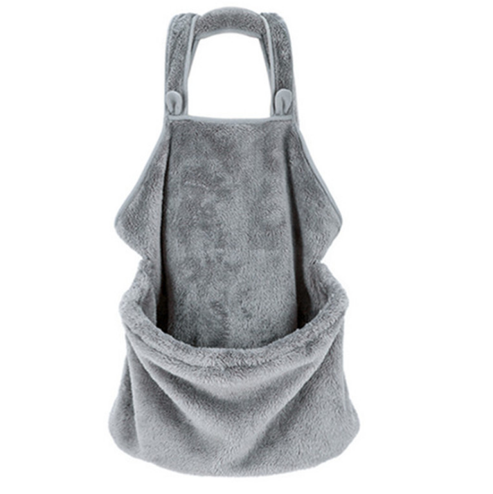 Pet out carrying bag cat cat bag with sleeping chest apron to prevent clothing
