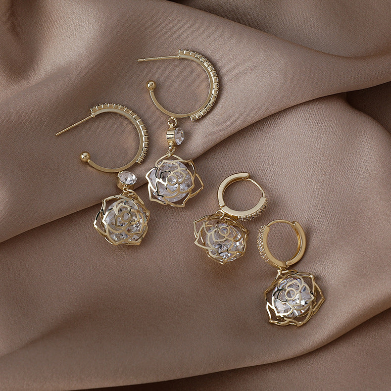 Sparkling Inlaid Zirconium Hollow Rose Zircon Earrings