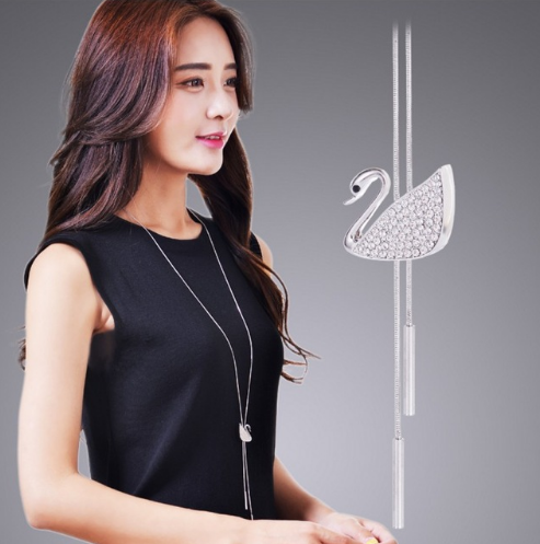 Korean fashion accessories, sweater chain, Crystal Snowflake Necklace, long necklace necklace, tassel sweater chain