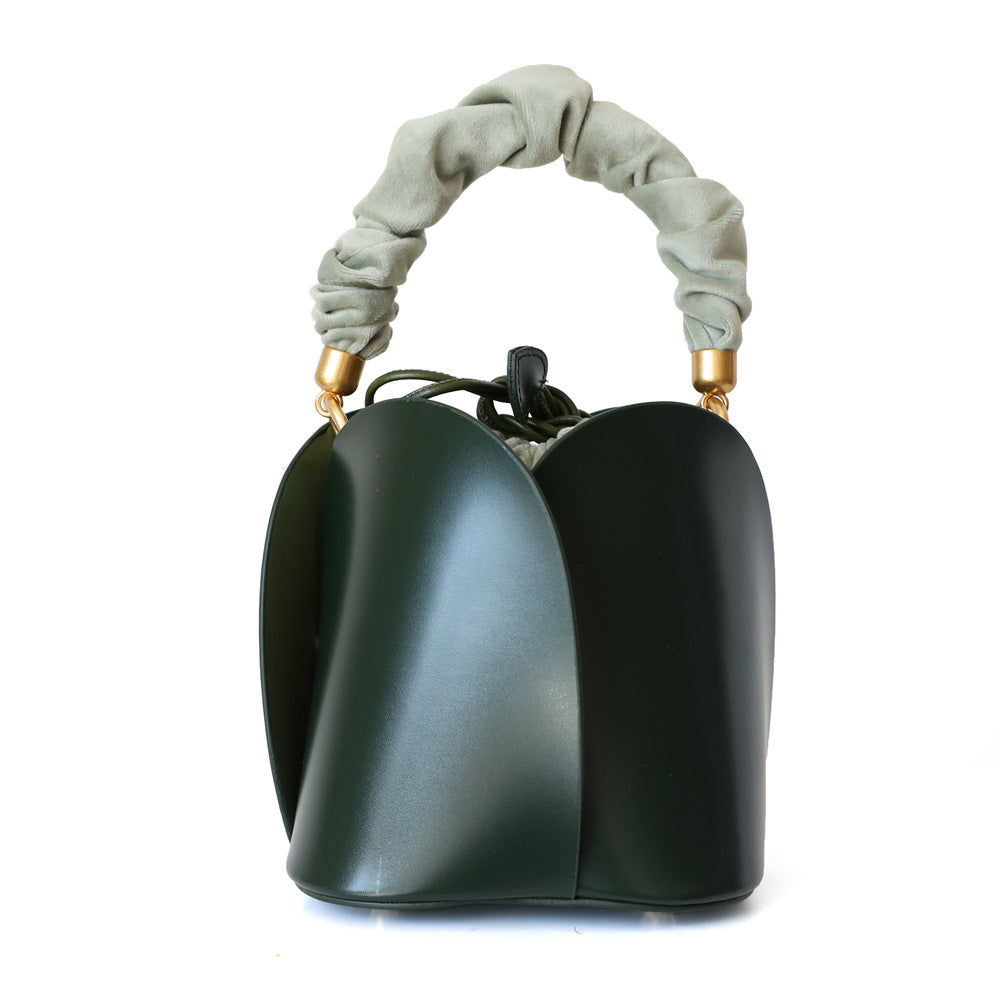 Alpscommerce handmade Flower bucket bag