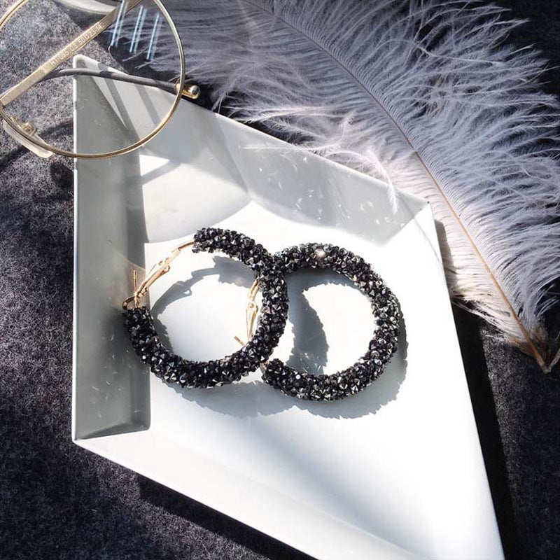 Diamond circle matte earrings earrings Japan and South Korea simple charm full diamond fashion wild earrings