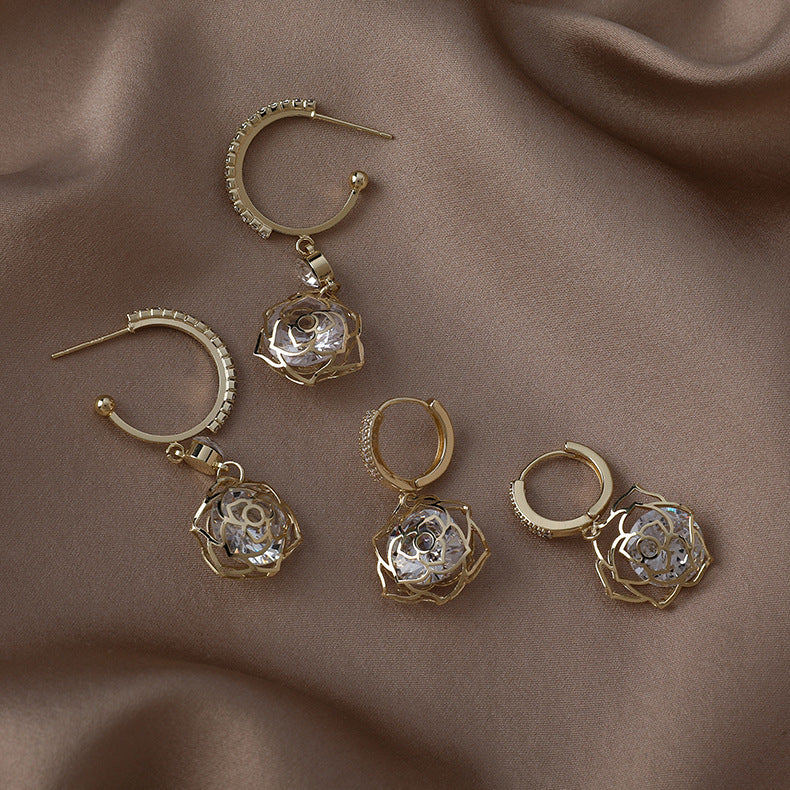 Sparkling Inlaid Zirconium Hollow Rose Zircon Earrings