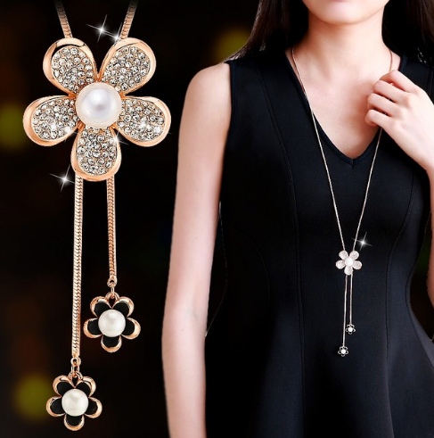 Korean fashion accessories, sweater chain, Crystal Snowflake Necklace, long necklace necklace, tassel sweater chain