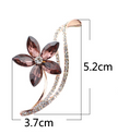 Five-leaf flower crystal brooch
