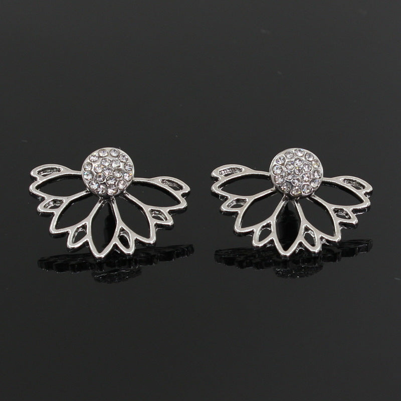 Lotus-shaped diamond-studded pierced earrings
