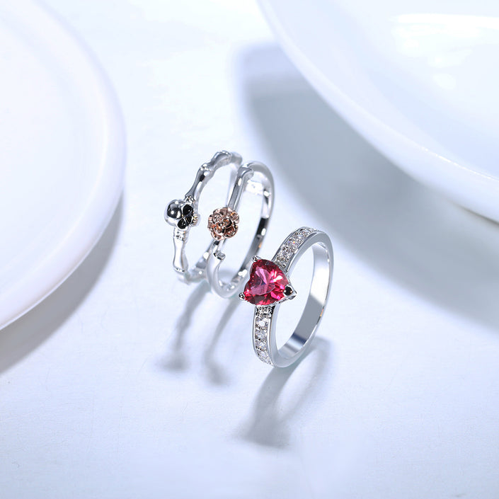 Skull zircon ring