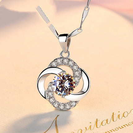 Four-leaf clover necklace female clavicle chain