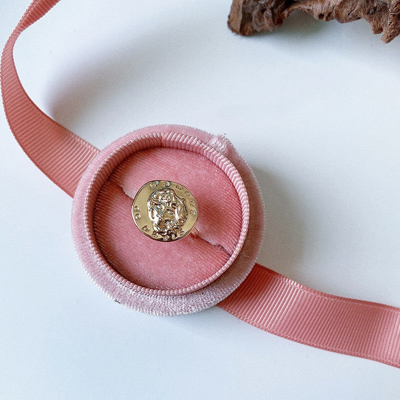 Metallic ring index finger ring