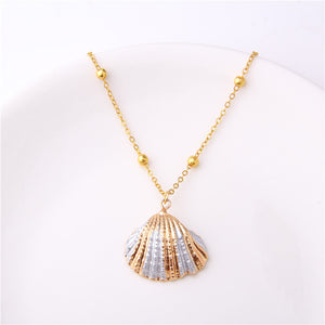 Phnom Penh Conch Shell Necklace