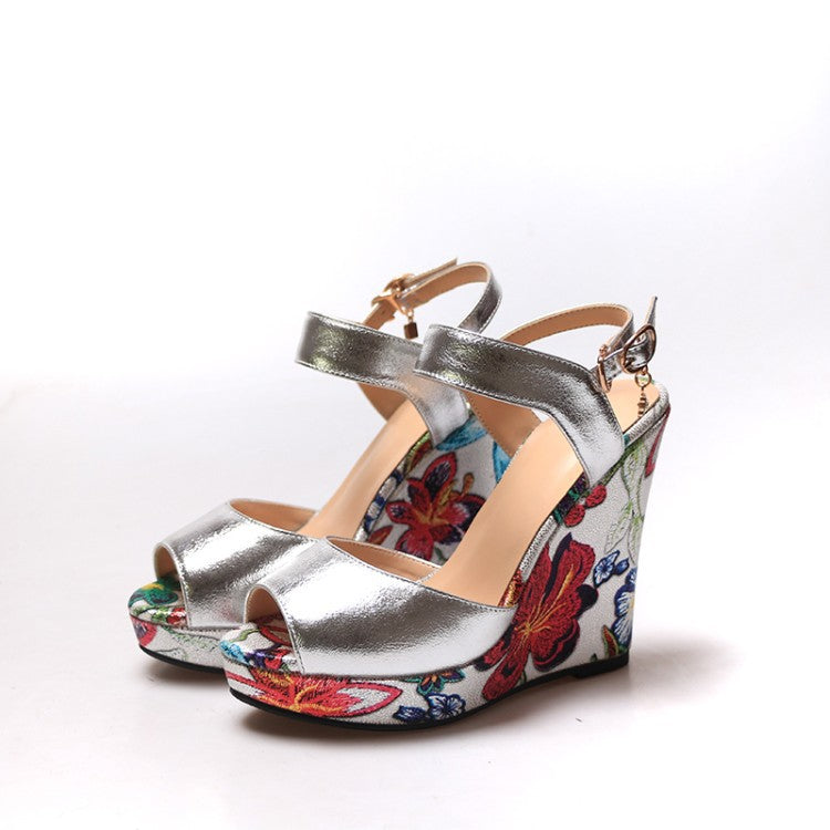 Muffin bottom sandals