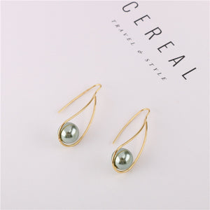 Curved Geometric Triangle Pearl Earrings Ladies Alloy Earrings