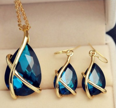 jewelry set pendant necklace earrings nostalgic crystal holiday party wedding supplies