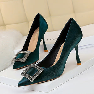 Metal rhinestone buckle shoes