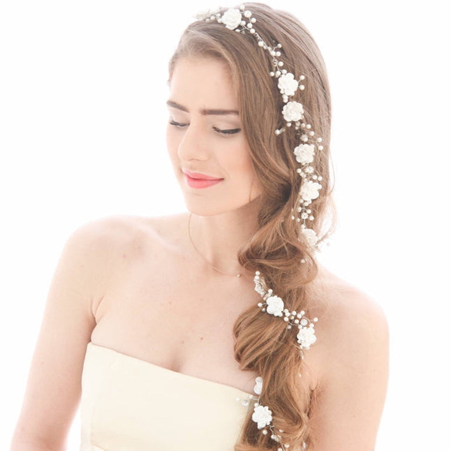 Bride's wedding photo building with makeup handmade pearl white flowers and long soft chain hair chain 1 meters 1