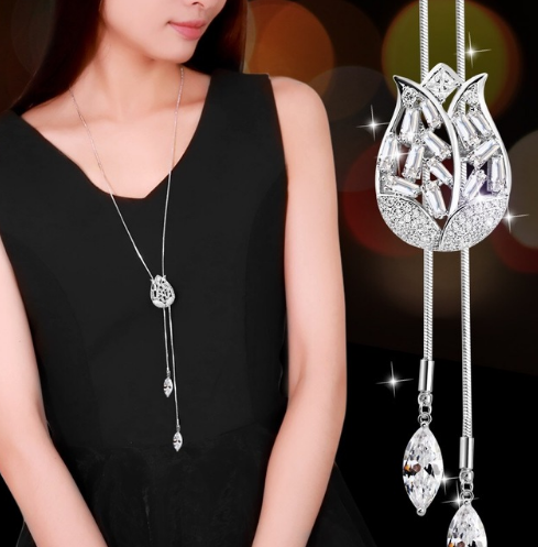 Korean fashion accessories, sweater chain, Crystal Snowflake Necklace, long necklace necklace, tassel sweater chain