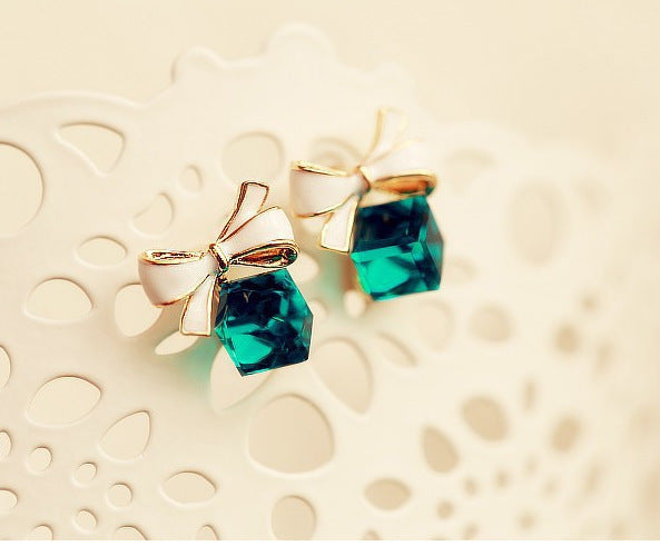 Bow Cube Earrings
