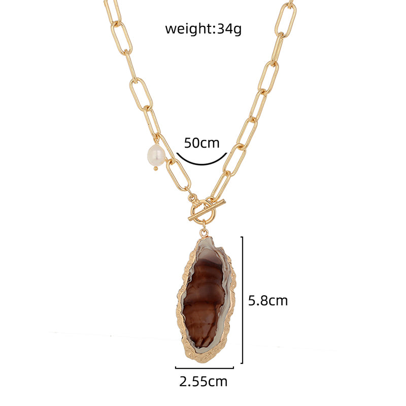 Natural Freshwater Pearl Necklace with Abnormity Resin
