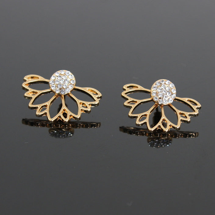 Lotus-shaped diamond-studded pierced earrings