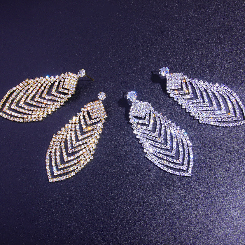 Crystal Long Diamond Leaf Earrings Personality Super Flash Hollow Diamond Stud Earrings