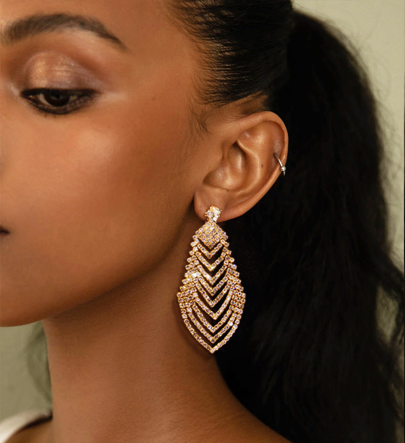 Crystal Long Diamond Leaf Earrings Personality Super Flash Hollow Diamond Stud Earrings