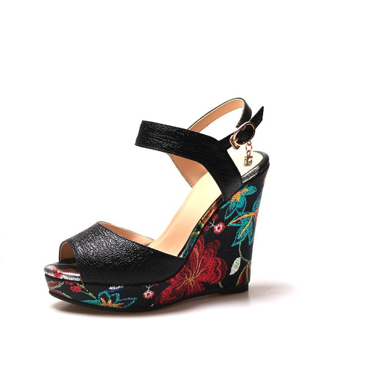 Muffin bottom sandals