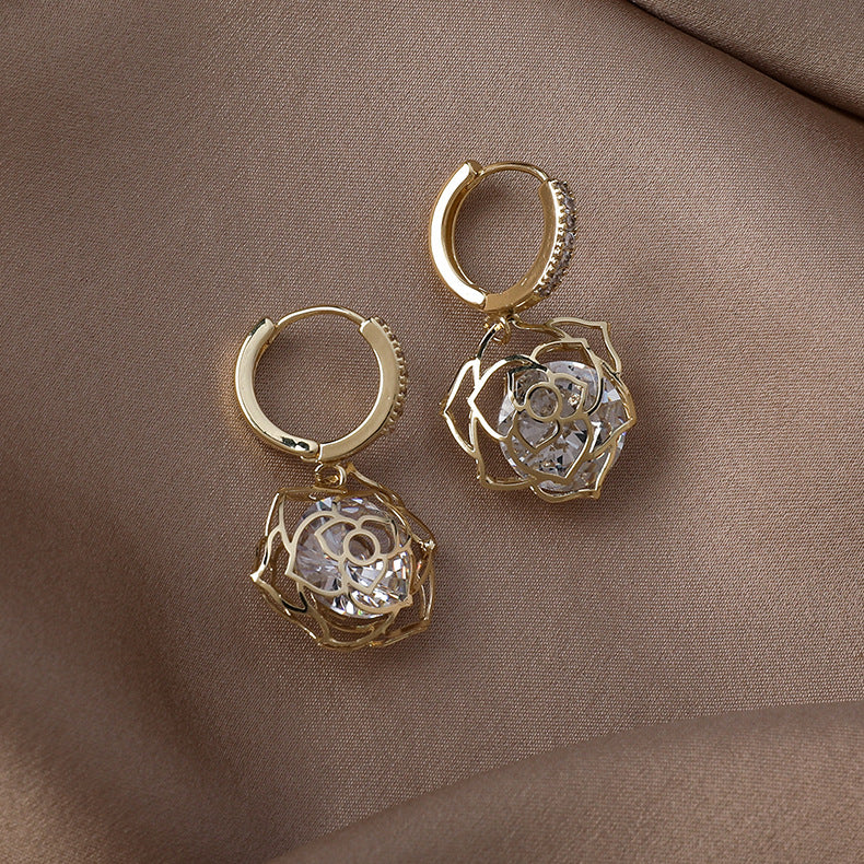 Sparkling Inlaid Zirconium Hollow Rose Zircon Earrings