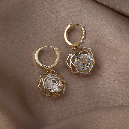 Sparkling Inlaid Zirconium Hollow Rose Zircon Earrings