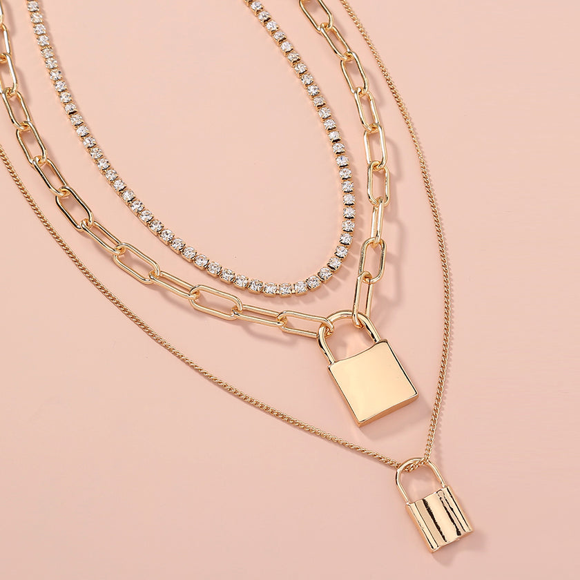 Diamond-studded Multi-layered Chain Pendant Necklace with Heavy Metal Chain