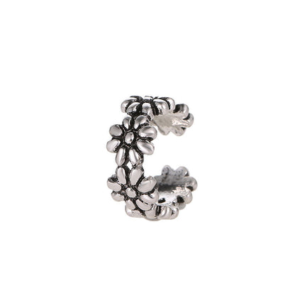Small Daisy Flower Curved Ear Clip