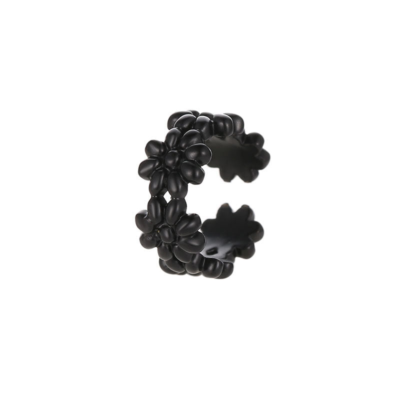 Small Daisy Flower Curved Ear Clip