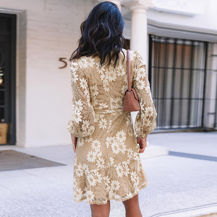 Women's Temperament Fashion Straps Lace Dress