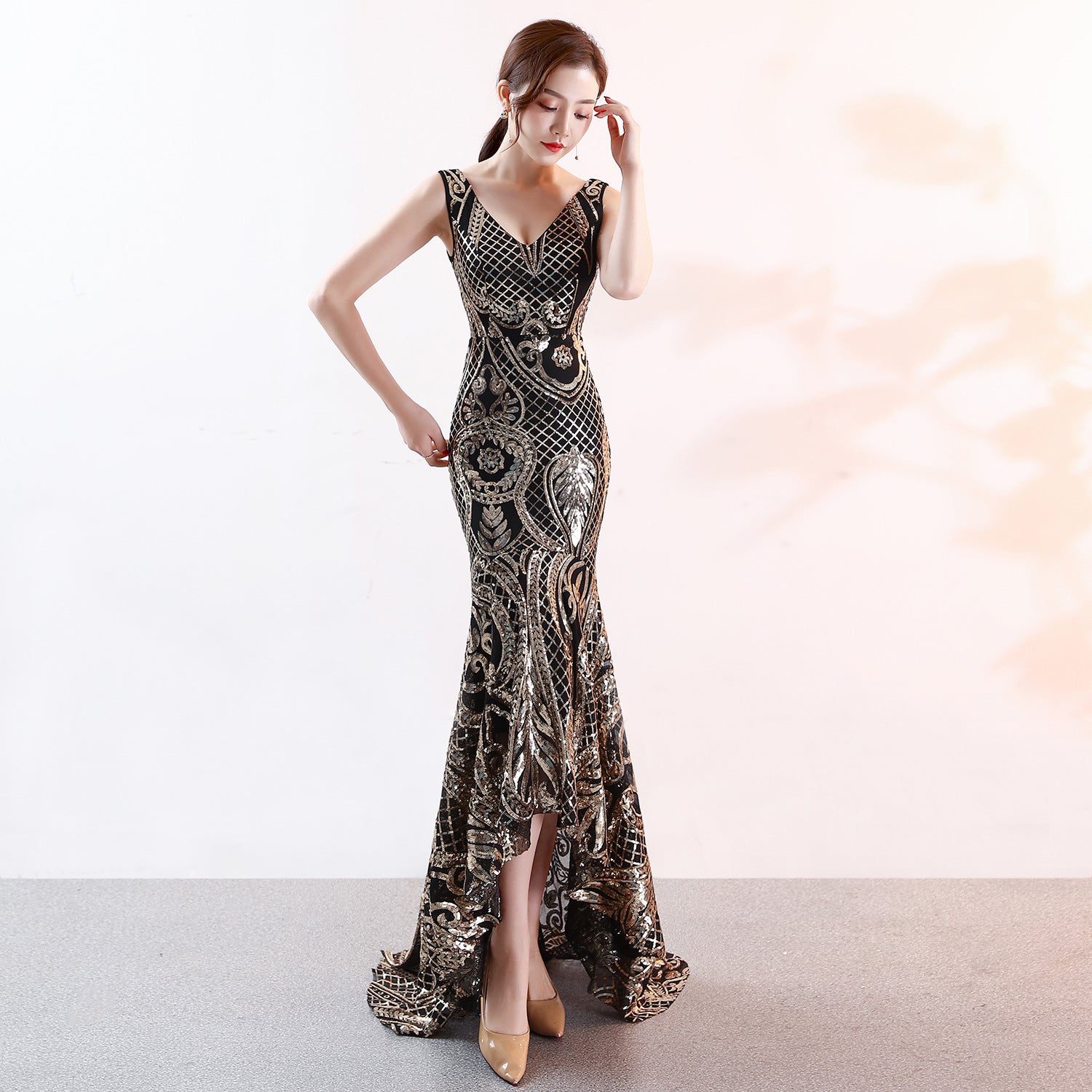 Night Show Ladies Party Dinner Dress Host