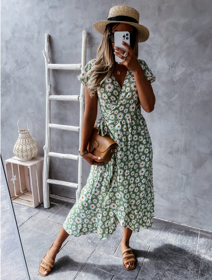 Fashion V-Neck Elastic Waist Slimming Dress
