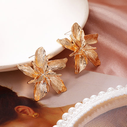 intage Metal Gold Color Flower Big Earrings for Women New Fashion Floral Statement Earrings Jewelry Gift